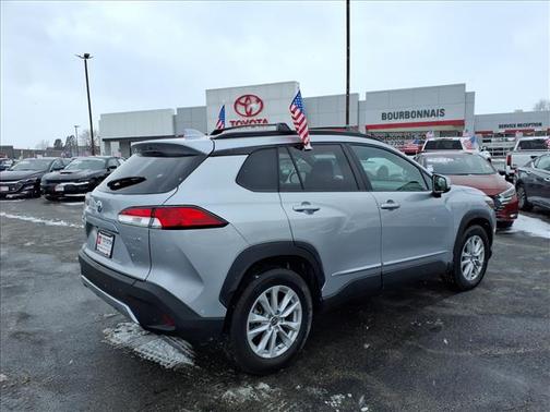 2024 Toyota Corolla Cross LE