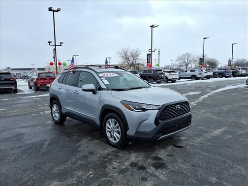 2024 Toyota Corolla Cross LE