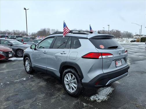 2024 Toyota Corolla Cross LE