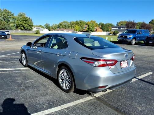 2018 Toyota Camry Hybrid XLE