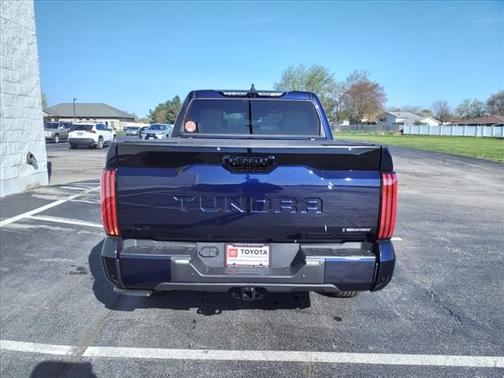 2025 Toyota Tundra Hybrid Platinum