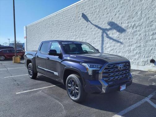2025 Toyota Tundra Hybrid Platinum