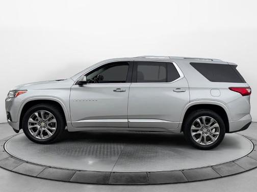 Silver Ice Metallic 2019 Chevrolet Traverse Premier