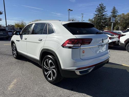 2022 Volkswagen Atlas Cross Sport 2.0T SEL