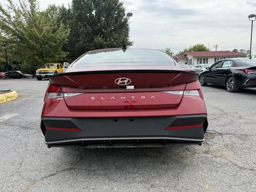 2025 Hyundai ELANTRA Sport