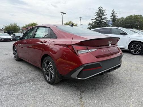 2025 Hyundai ELANTRA Sport