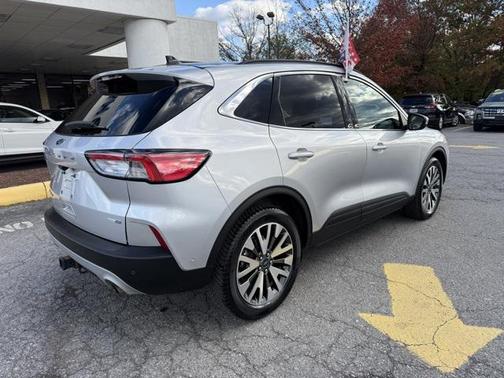 2020 Ford Escape Titanium