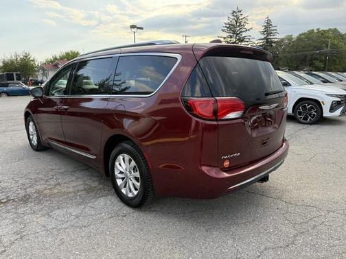 2018 Chrysler Pacifica Touring-L Plus