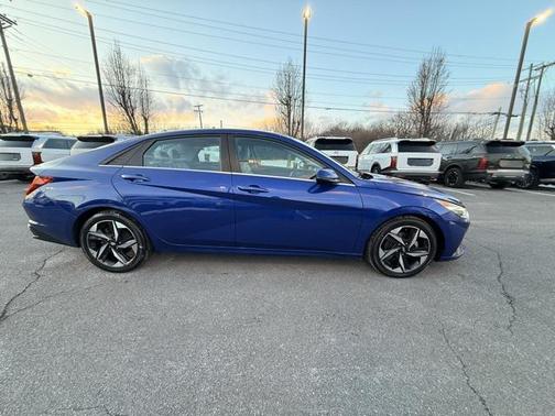 2021 Hyundai ELANTRA Limited