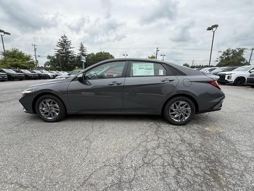 2025 Hyundai ELANTRA HEV Blue