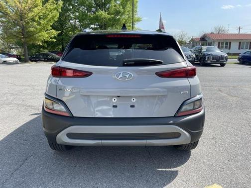 2022 Hyundai KONA SEL