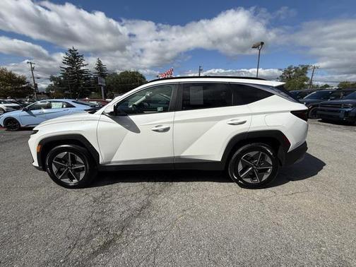 2025 Hyundai TUCSON SEL