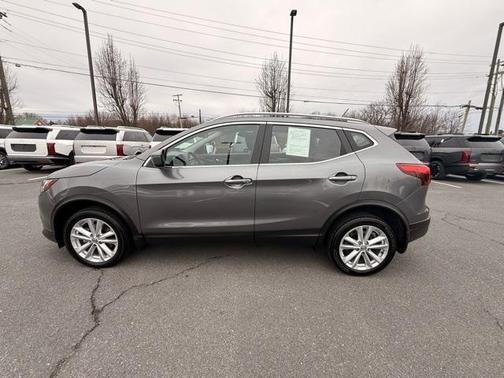 2018 Nissan Rogue Sport SV