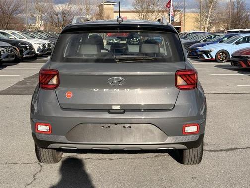 2025 Hyundai VENUE Limited