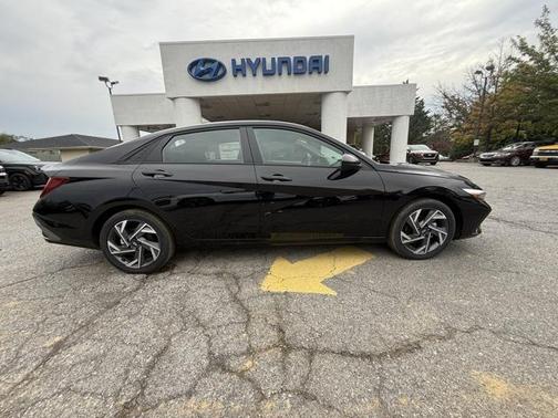 2025 Hyundai ELANTRA HEV SEL Sport