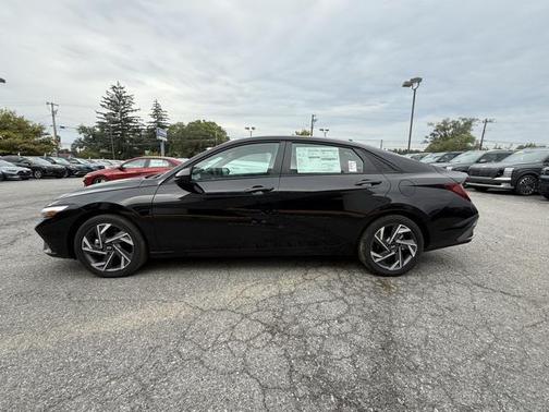 2025 Hyundai ELANTRA HEV SEL Sport