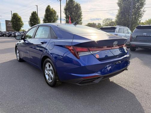 Intense Blue 2023 Hyundai ELANTRA SE