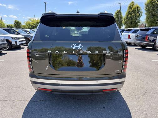 Titan Charcoal Pearl 2026 Hyundai PALISADE SEL 7P