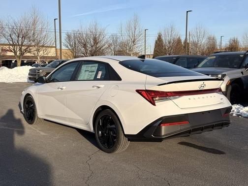 2026 Hyundai ELANTRA HEV SEL Sport