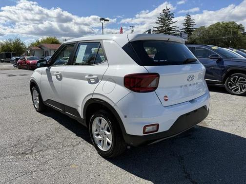 2021 Hyundai VENUE SE