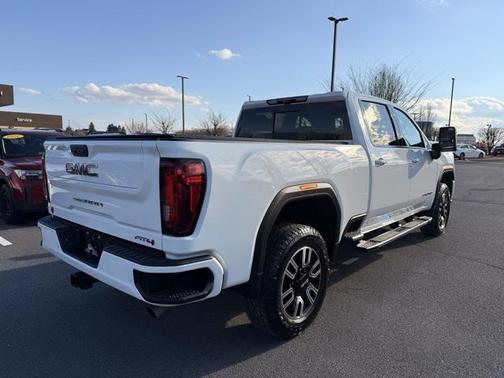 2022 GMC Sierra 2500 AT4