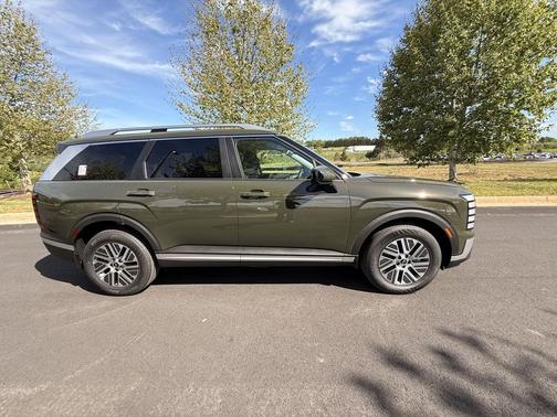 Titan Green 2026 Hyundai Palisade Hybrid SEL 7P