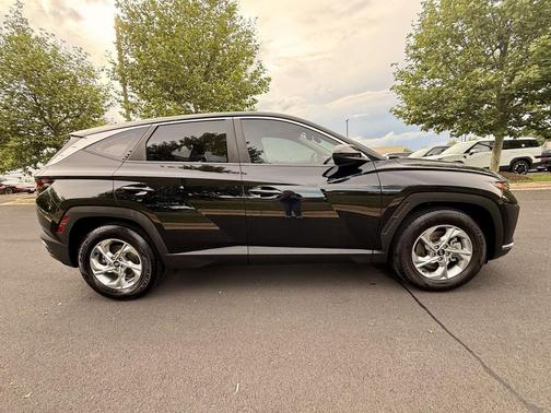 Phantom Black 2022 Hyundai TUCSON SE