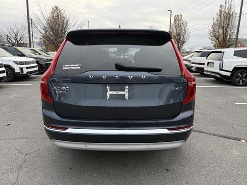 2022 Volvo XC90 T6 Inscription