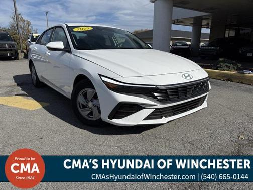 2025 Hyundai ELANTRA SE