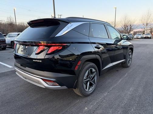 2026 Hyundai TUCSON Hybrid SEL