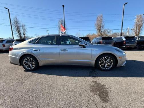 2021 Hyundai SONATA SEL