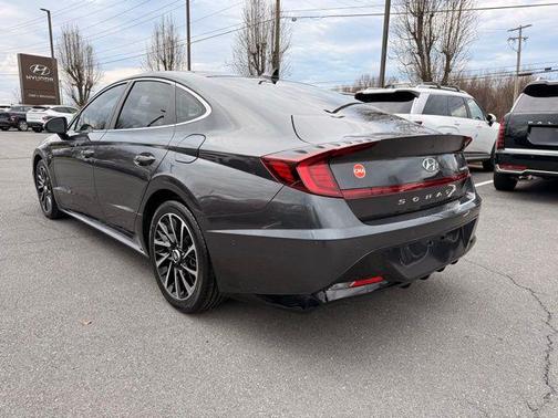 2021 Hyundai SONATA Limited