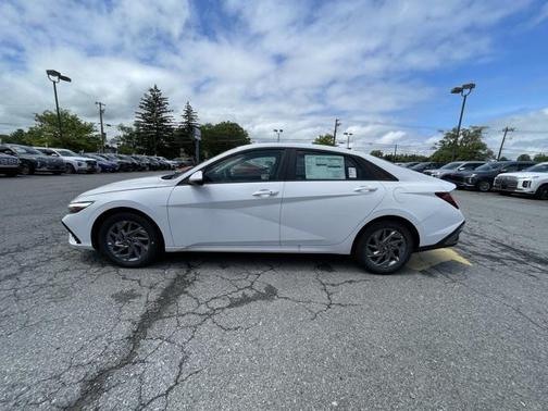 2025 Hyundai ELANTRA HEV Blue