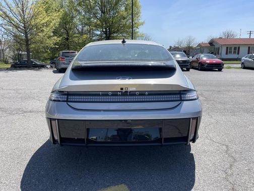 2025 Hyundai IONIQ 6 SE