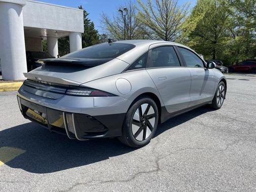 2025 Hyundai IONIQ 6 SE