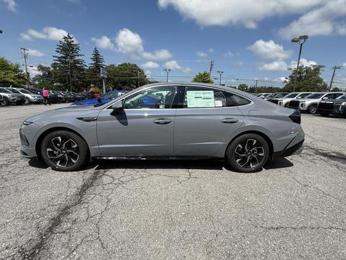 2025 Hyundai SONATA SEL