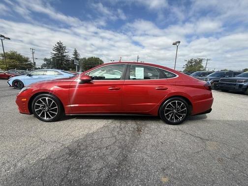 2021 Hyundai SONATA Limited