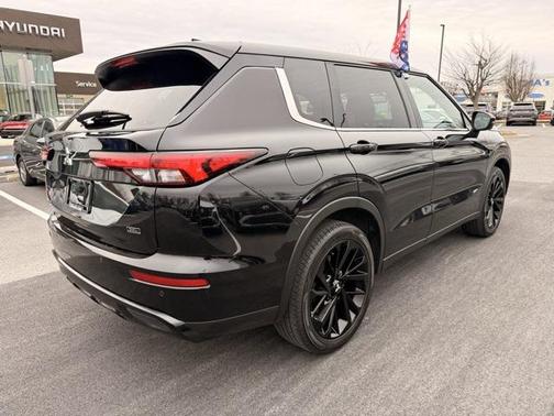 2023 Mitsubishi Outlander SEL Black Edition S-AWC