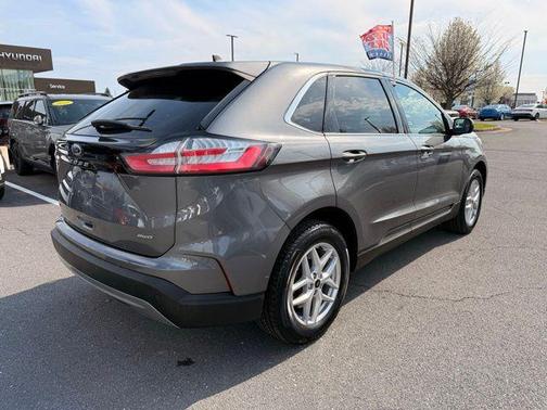 Gray Metallic 2024 Ford Edge SEL