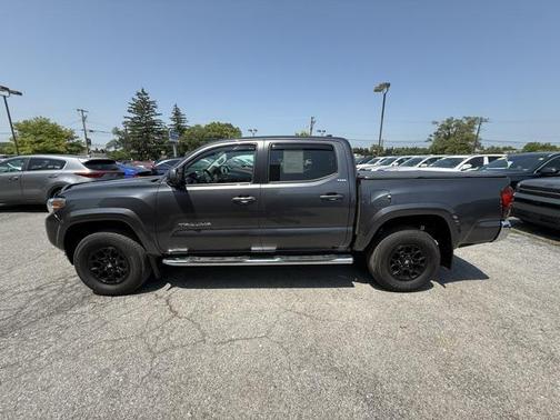2022 Toyota Tacoma SR5