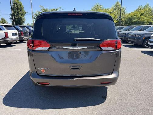 Granite Crystal Metallic Clearcoat 2021 Chrysler Voyager LXI