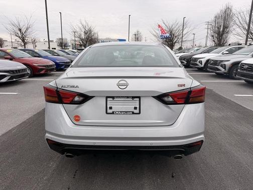 2024 Nissan Altima SR FWD