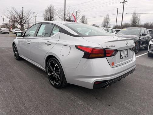 2024 Nissan Altima SR FWD