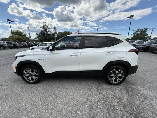 2022 Kia Seltos EX
