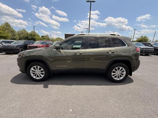 Olive Green Pearlcoat 2019 Jeep Cherokee Latitude