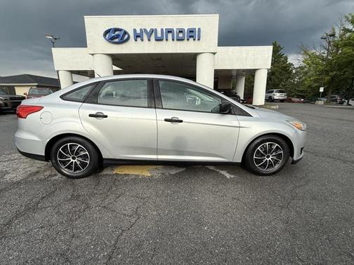 2016 Ford Focus S