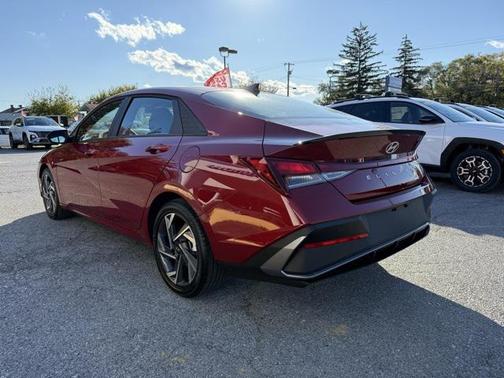 2025 Hyundai ELANTRA Sport