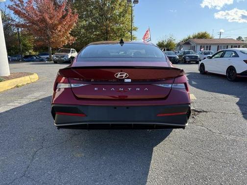 2025 Hyundai ELANTRA Sport