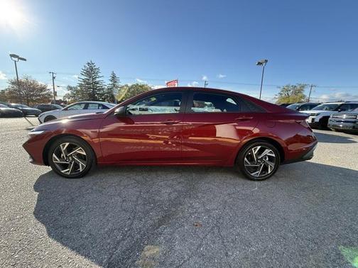 2025 Hyundai ELANTRA Sport