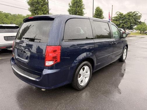 True Blue Pearlcoat 2014 Dodge Grand Caravan AVP/SE